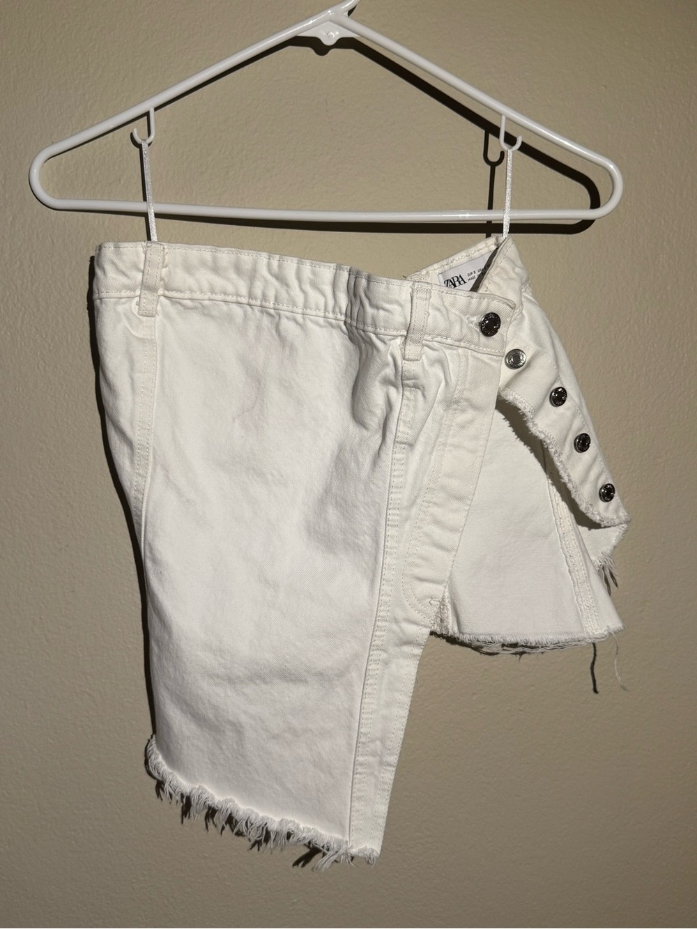 Zara White Button-Front Denim Top with Frayed Hem